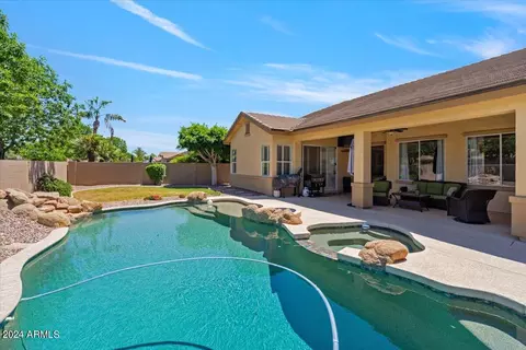 594 E Hampton Ct, Gilbert, AZ 85295 photo 39
