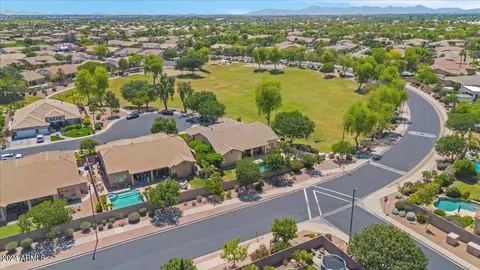 594 E Hampton Ct, Gilbert, AZ 85295 photo 33