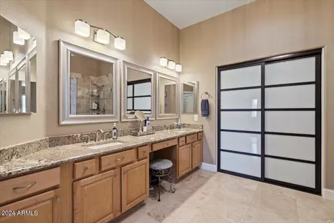 594 E Hampton Ct, Gilbert, AZ 85295 photo 19