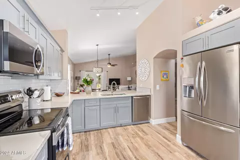 1348 E Libby St, Phoenix, AZ 85022 photo 9