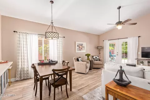 1348 E Libby St, Phoenix, AZ 85022 photo 4