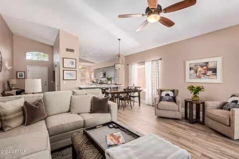 1348 E Libby St, Phoenix, AZ 85022 photo 2