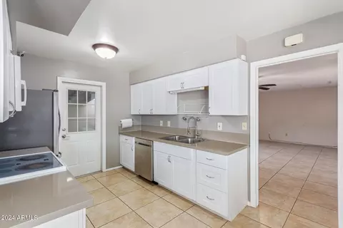 456 S S Frst, Mesa, AZ 85204 photo 13
