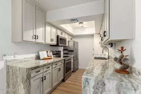 7350 N Via Paseo Del Sur -- #O109, Scottsdale, AZ 85258