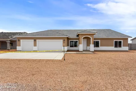 4103 S Lois Ln, Sierra Vista, AZ 85650