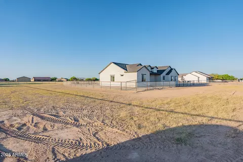 1042 W Andrew Ln, Casa Grande, AZ 85194