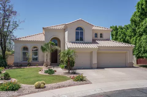 6827 W Via Montoya Dr, Glendale, AZ 85310