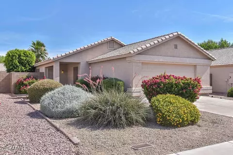 8952 W Harmony Ln, Peoria, AZ 85382