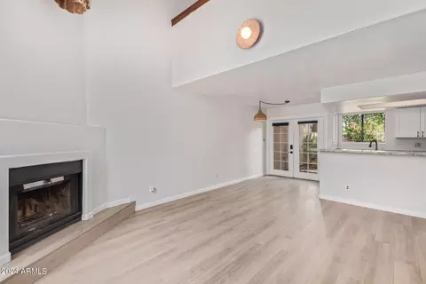 1025 E Highland Ave #25, Phoenix, AZ 85014 photo 5