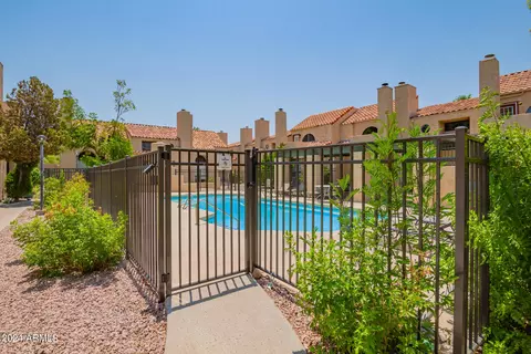 1025 E Highland Ave #25, Phoenix, AZ 85014 photo 19