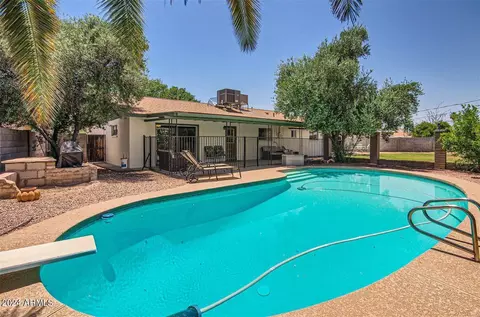 114 E Balboa Dr, Tempe, AZ 85282 photo 4