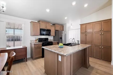 10936 E Apache Trl #67, Apache Junction, AZ 85120 photo 9