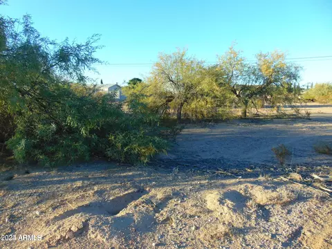 3060 W Paraiso Dr #6, Eloy, AZ 85131