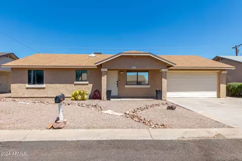 575 S Stardust Ln, Apache Junction, AZ 85120