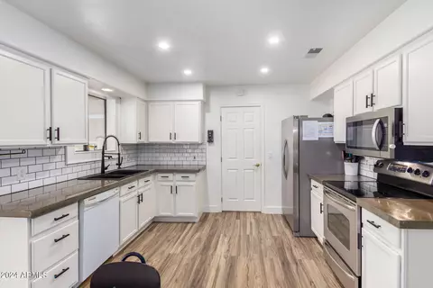 575 S Stardust Ln, Apache Junction, AZ 85120 photo 10