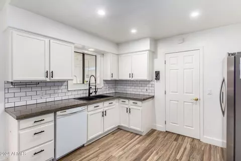 575 S Stardust Ln, Apache Junction, AZ 85120 photo 9