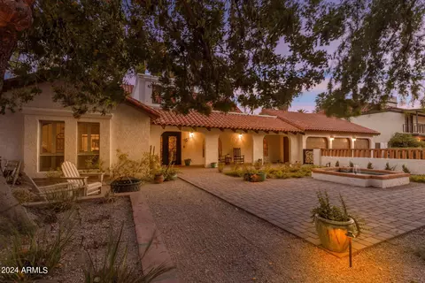 15 E Cactus Wren Dr, Phoenix, AZ 85020 photo 54