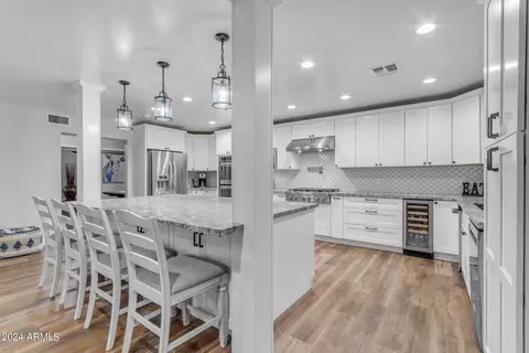 15 E Cactus Wren Dr, Phoenix, AZ 85020 photo 10