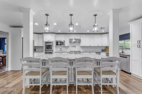15 E Cactus Wren Dr, Phoenix, AZ 85020 photo 9