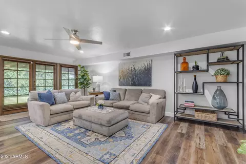 15 E Cactus Wren Dr, Phoenix, AZ 85020 photo 16