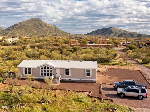 1916 E Circle Mountain Rd, New River, AZ 85087 photo 4