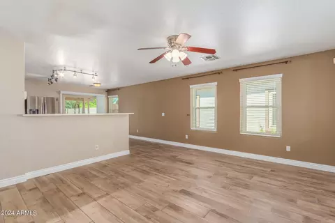 1069 E Arabian Dr, Gilbert, AZ 85296 photo 6