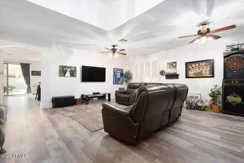 928 E Carla Vista Dr, Gilbert, AZ 85295 photo 10