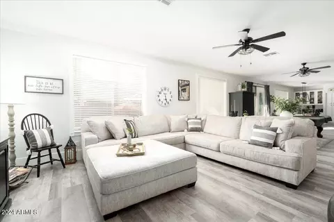 928 E Carla Vista Dr, Gilbert, AZ 85295 photo 20