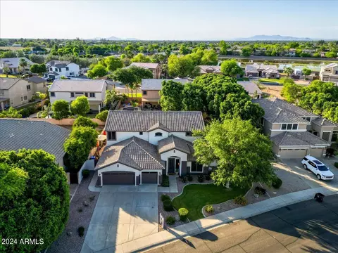 928 E Carla Vista Dr, Gilbert, AZ 85295 photo 3