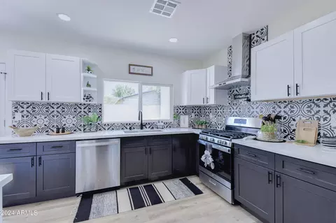 2334 W Augusta Ave, Phoenix, AZ 85021 photo 13