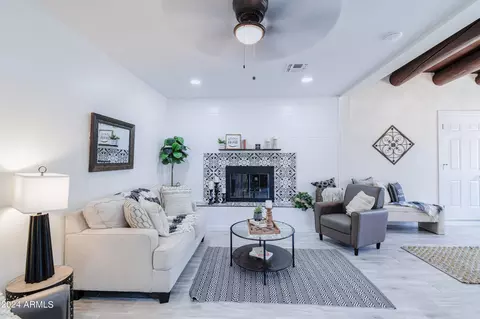 2334 W Augusta Ave, Phoenix, AZ 85021 photo 2