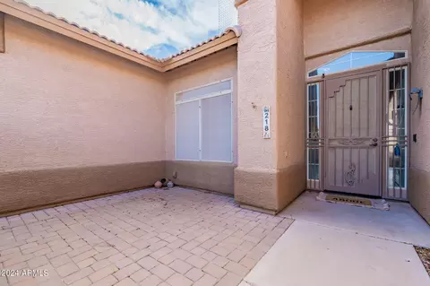 218 E Pinto Ct, Gilbert, AZ 85296 photo 3