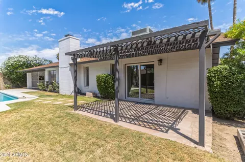 407 E Angela Dr, Phoenix, AZ 85022 photo 4