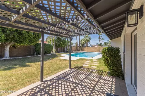 407 E Angela Dr, Phoenix, AZ 85022 photo 3