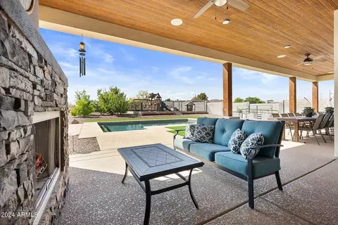 Exterior - 37620 N 15th Ave, Phoenix, AZ 85086 photo 6 of 21