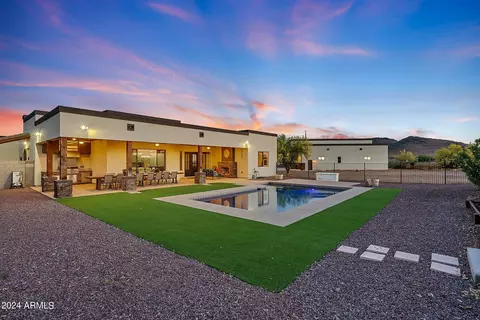 Exterior - 37620 N 15th Ave, Phoenix, AZ 85086 photo 11 of 21