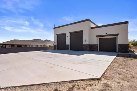 Exterior - 37620 N 15th Ave, Phoenix, AZ 85086 photo 20 of 21