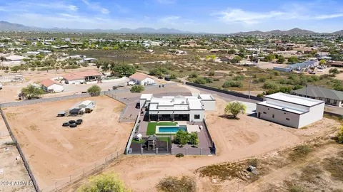 View/Area - 37620 N 15th Ave, Phoenix, AZ 85086 photo 3 of 15