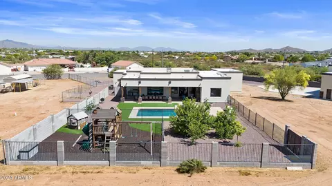 View/Area - 37620 N 15th Ave, Phoenix, AZ 85086 photo 5 of 15