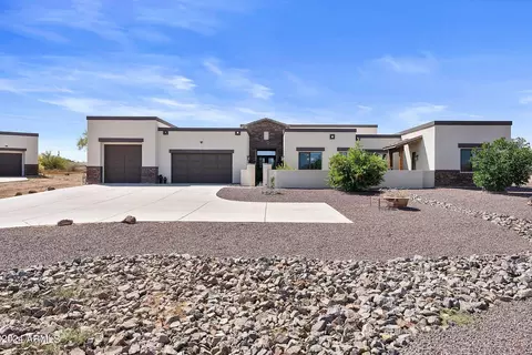 Exterior - 37620 N 15th Ave, Phoenix, AZ 85086 photo 19 of 21