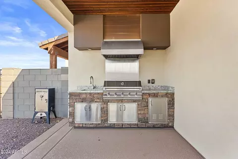 Kitchen - 37620 N 15th Ave, Phoenix, AZ 85086 photo 8 of 8