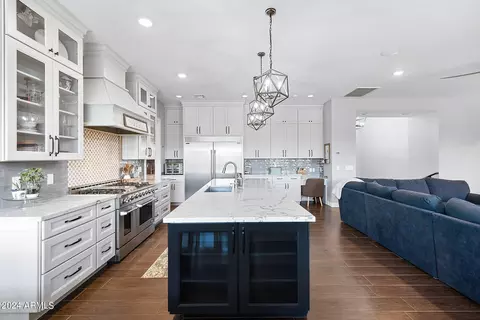 Kitchen - 37620 N 15th Ave, Phoenix, AZ 85086 photo 6 of 8