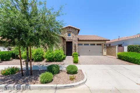 10404 E Sebring Ave, Mesa, AZ 85212 photo 2