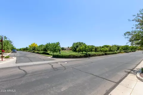 10404 E Sebring Ave, Mesa, AZ 85212 photo 7