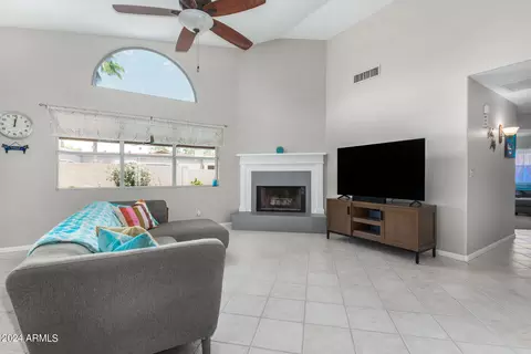 2942 E Redfield Rd, Phoenix, AZ 85032 photo 8