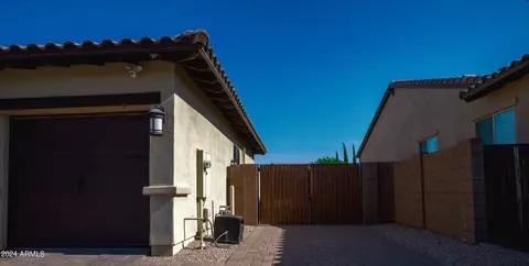7652 E Kramer St, Mesa, AZ 85207 photo 2