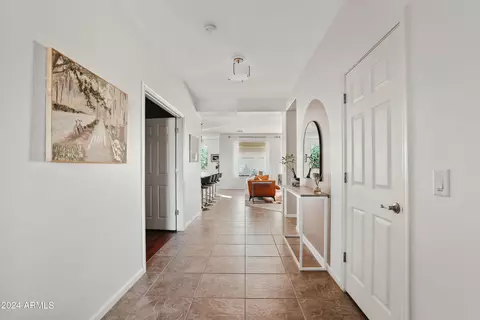 4061 E Bruce Ave, Gilbert, AZ 85234 photo 4
