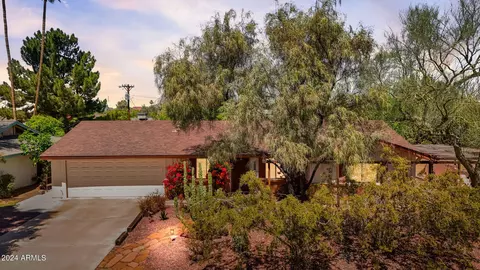 528 E Del Rio Dr, Tempe, AZ 85282 photo 3