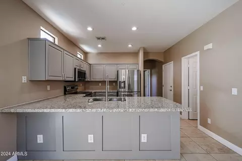 3027 E Fremont Rd, Phoenix, AZ 85042 photo 8