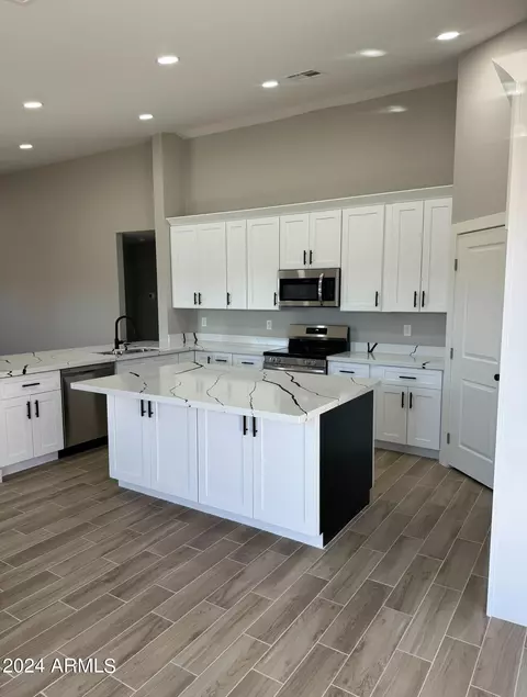 4805 S 28th St, Phoenix, AZ 85040 photo 3